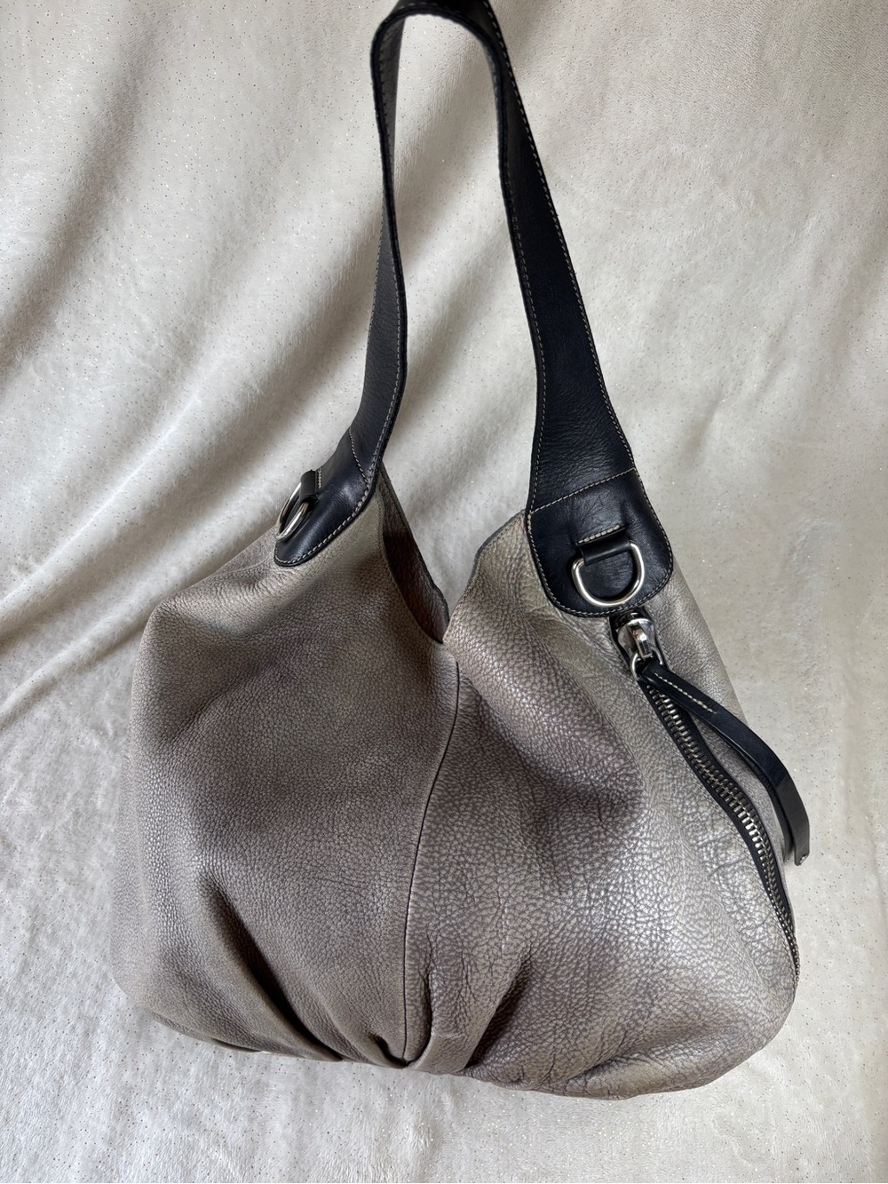 Roots Canada Genuine Leather Grey & Black Hobo Shoulder Bag Purse